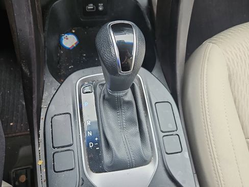 Used 2017 Hyundai Santa Fe Sport image 18