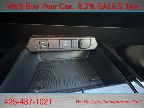 Used 2024 Toyota Prius LE image 25