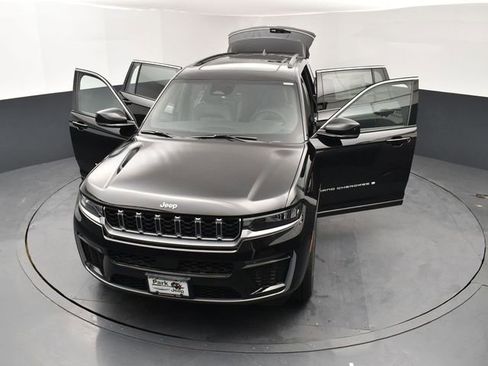 New 2026 Jeep Grand Cherokee L Limited AWD/4WD image 26