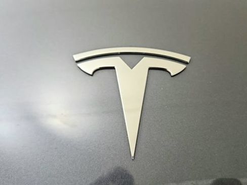 Used 2023 Tesla Model Y Long Range AWD/4WD image 31