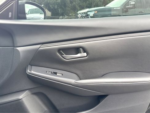 Used 2024 Nissan Sentra SV image 11