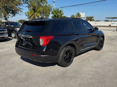 Used 2020 Ford Explorer XLT image 8