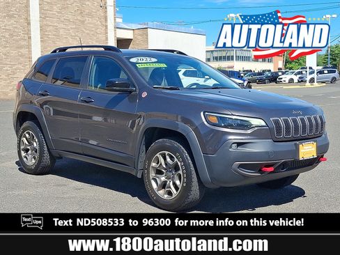 Used 2022 Jeep Cherokee Trailhawk w/ Comfort/Convenience Group AWD/4WD image 1