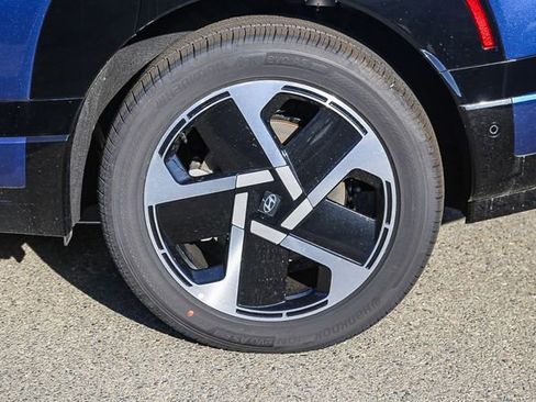 New 2026 Hyundai Ioniq 9 Limited AWD/4WD image 12