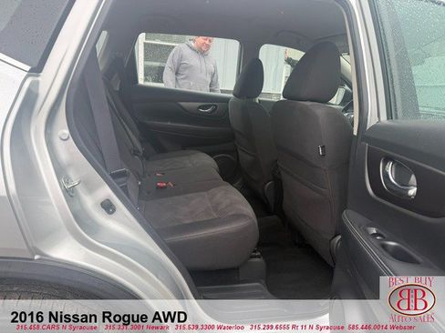Used 2016 Nissan Rogue S AWD/4WD image 13