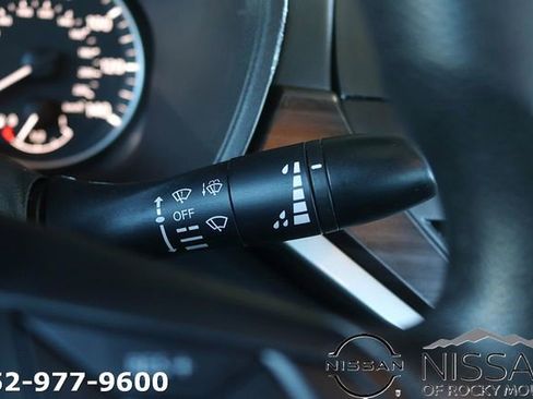 Used 2024 Nissan Altima 2.5 SV image 22