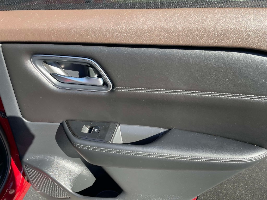 Used 2023 Nissan Rogue Platinum w/ Platinum Premium Package AWD/4WD image 11