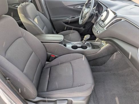 Used 2024 Chevrolet Malibu LT image 31