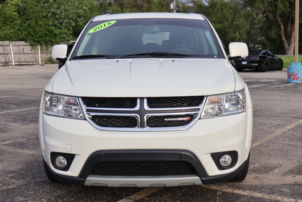 Used 2018 Dodge Journey SXT FWD image 3