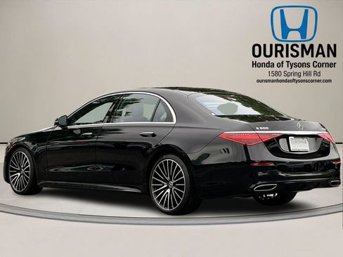Used 2022 Mercedes-Benz S 500 4MATIC w/ AMG Line Package image 3