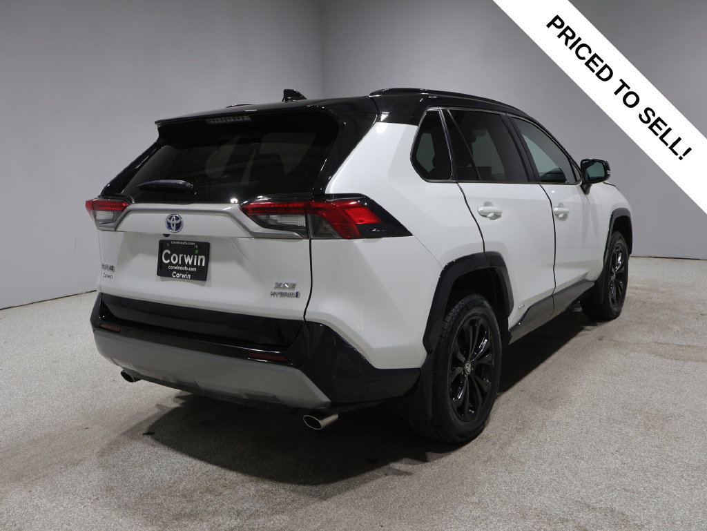 Used 2024 Toyota RAV4 XSE AWD/4WD image 2