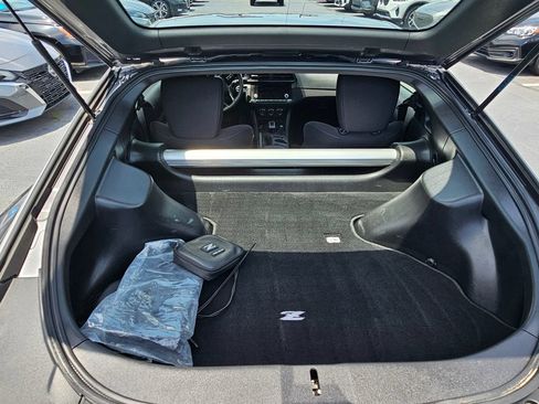 Certified 2025 Nissan Z Performance w/ Floor Mat Package RWD image 10