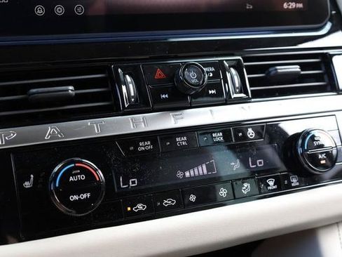 New 2026 Nissan Pathfinder SL AWD/4WD image 15