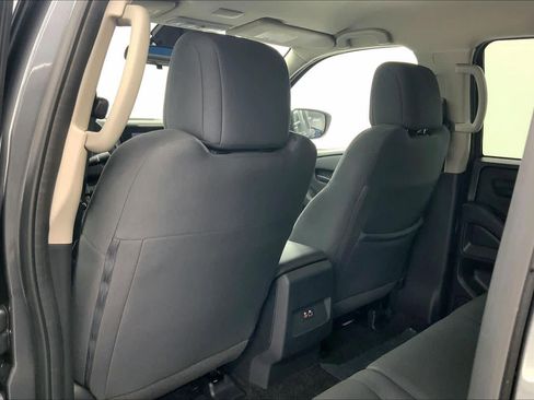 Used 2024 Nissan Frontier S image 16