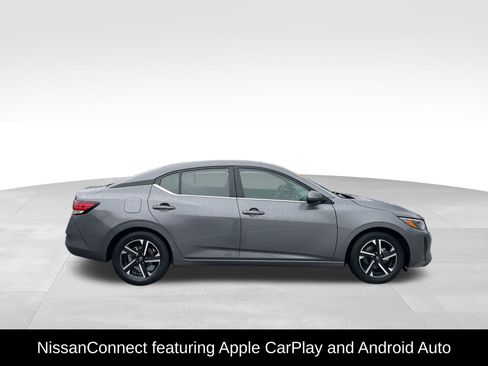 Used 2024 Nissan Sentra SV image 4