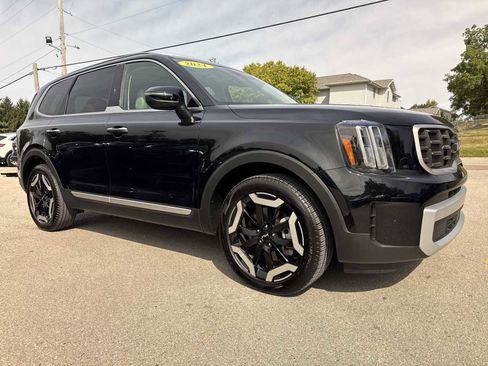Used 2024 Kia Telluride S w/ S Sunroof Package image 4