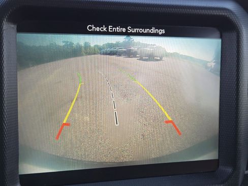 Used 2018 Jeep Wrangler Unlimited Sahara image 6