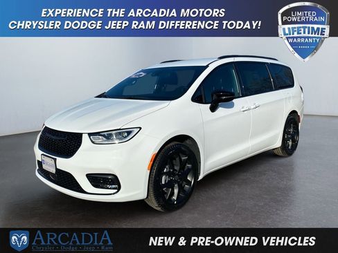 New 2026 Chrysler Pacifica Select w/ S Appearance Package AWD/4WD image 1