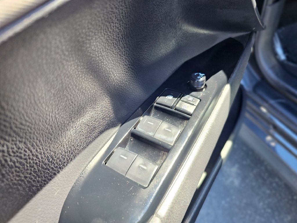 Used 2025 Toyota Camry LE FWD image 29