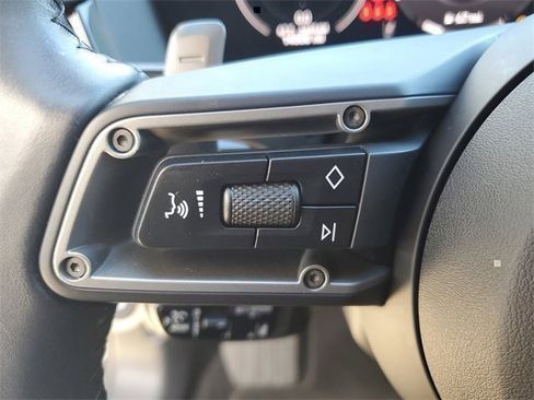 Certified 2025 Porsche Panamera image 22