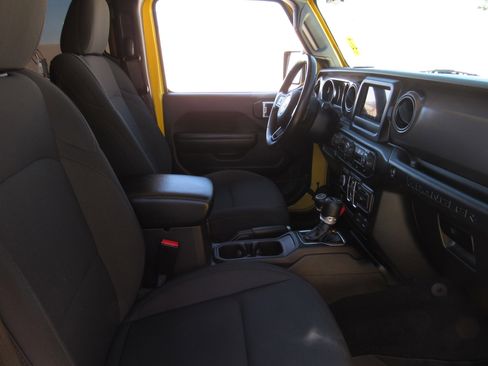 Used 2021 Jeep Wrangler Unlimited Sport image 8