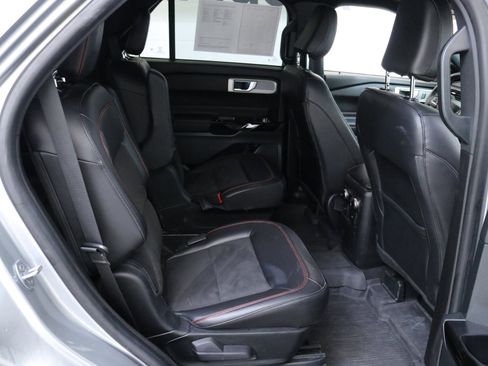 Used 2023 Ford Explorer ST-Line w/ Class IV Trailer Tow Package image 29