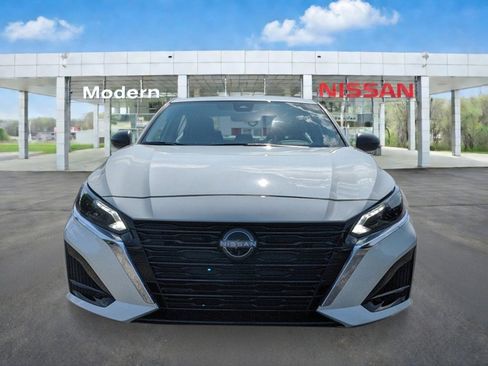 New 2026 Nissan Altima 2.5 SV AWD/4WD image 8