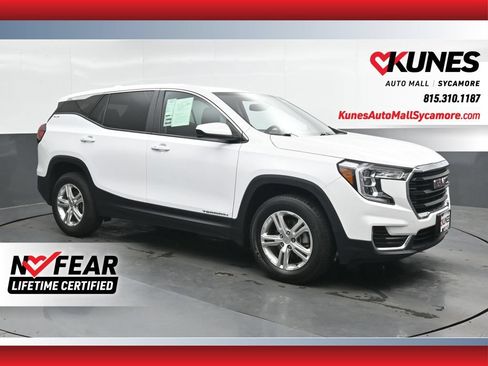 Used 2024 GMC Terrain SLE AWD/4WD image 1