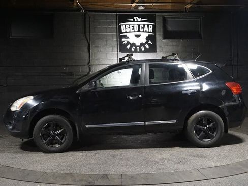 Used 2013 Nissan Rogue S w/ Special Edition Pkg AWD/4WD image 2