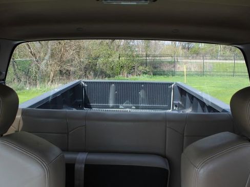 Used 2001 Ford F350 Lariat image 28