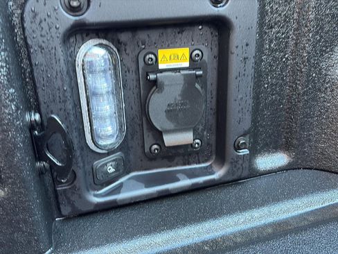 New 2026 Ford Maverick Lariat w/ Black Appearance Package image 29