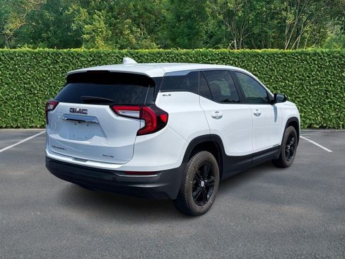 Used 2024 GMC Terrain SLE AWD/4WD image 3