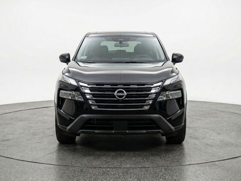 Used 2025 Nissan Rogue SV AWD/4WD image 2