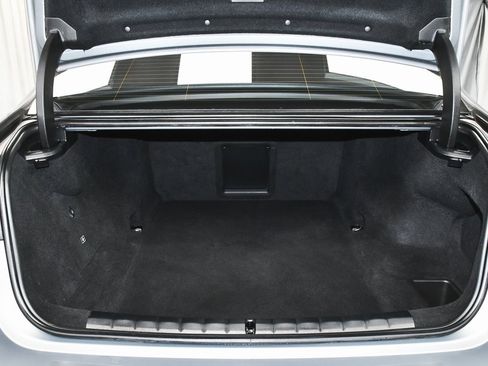 Used 2023 BMW i7 xDrive60 image 95