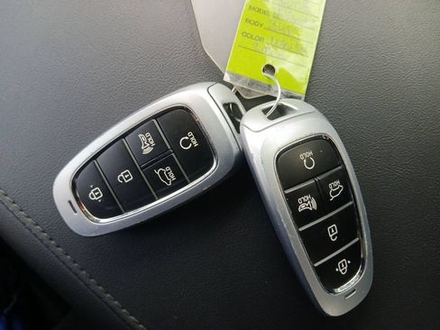 Used 2024 Hyundai Palisade SEL w/ Premium Package FWD image 8