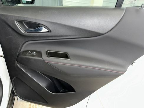 Certified 2022 Chevrolet Equinox RS w/ LPO, Floor Liner Package image 29