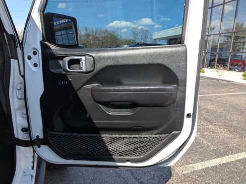 Used 2021 Jeep Gladiator Mojave w/ LED Lighting Group AWD/4WD image 30