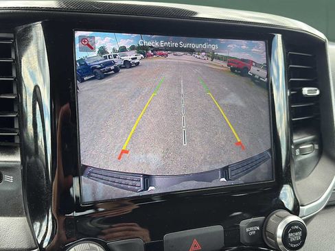Used 2022 RAM 1500 Laramie AWD/4WD image 17