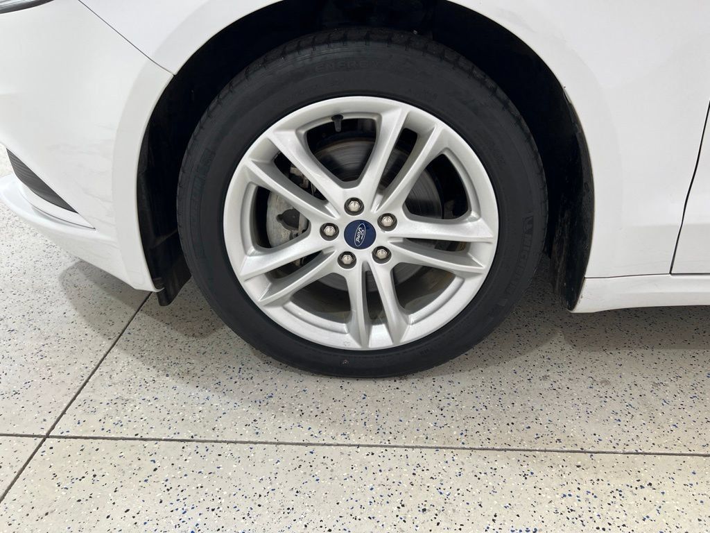 Used 2018 Ford Fusion S FWD image 30