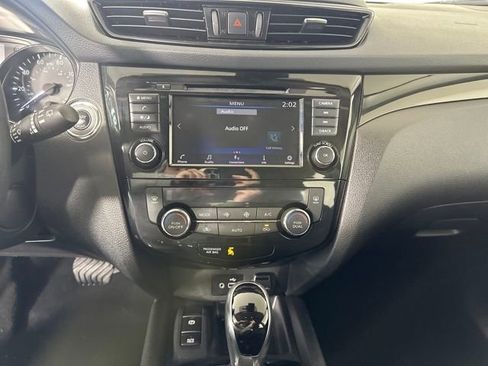 Used 2022 Nissan Rogue Sport SV w/ Technology Package image 21