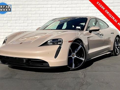 Used 2022 Porsche Taycan image 1