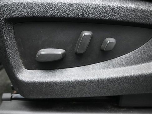 Used 2015 GMC Sierra 1500 SLE w/ SLE Value Package image 7