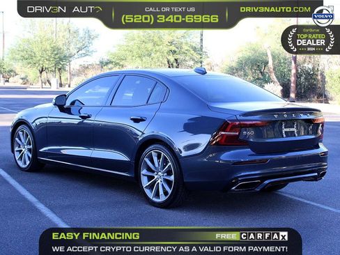 Used 2021 Volvo S60 T5 Momentum image 5