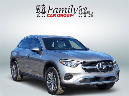 Used 2024 Mercedes-Benz GLC 300 GLC 300 image 2