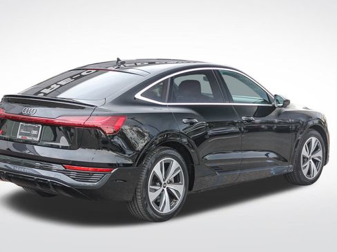 Certified 2024 Audi Q8 e-tron Premium Plus w/ Premium Plus Package image 9