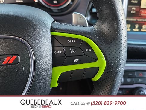 Used 2015 Dodge Challenger R/T image 15