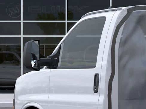 New 2025 GMC Savana 3500 w/ Power Convenience Package image 21
