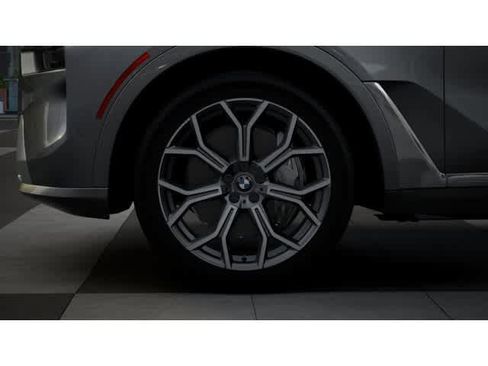 Used 2026 BMW X7 xDrive40i AWD/4WD image 7