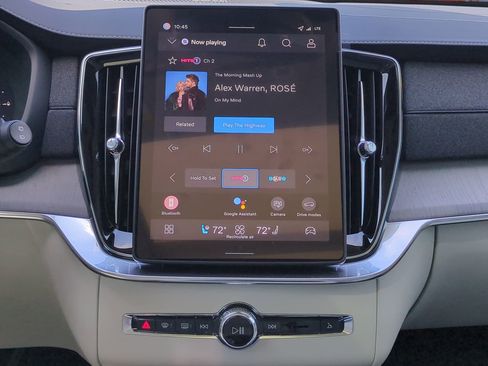 New 2026 Volvo XC90 T8 Ultra w/ Protection Package Premier image 16