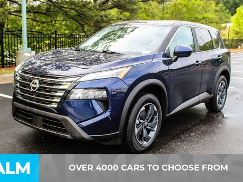 Used 2025 Nissan Rogue SV FWD image 3